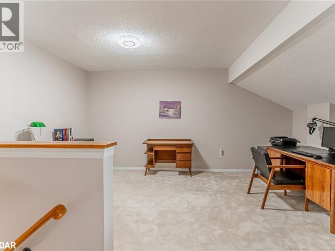 40 MUSEUM Drive Unit# 402, 