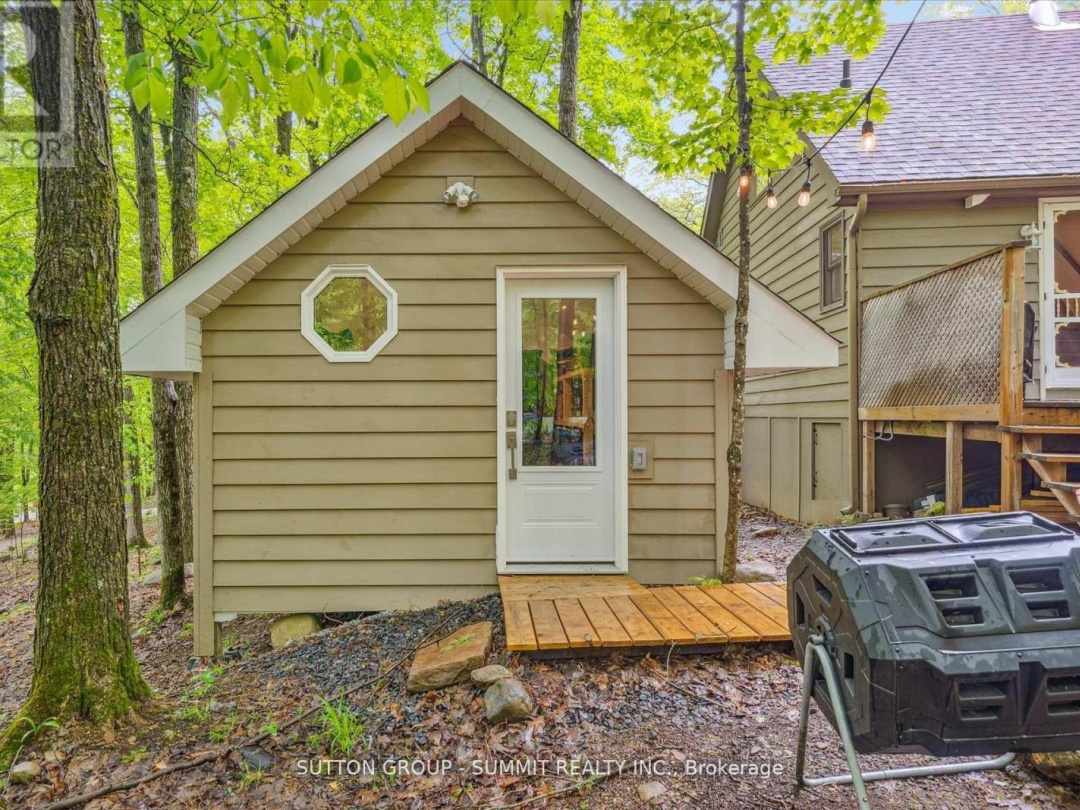 17 SUGARBUSH LANE, 