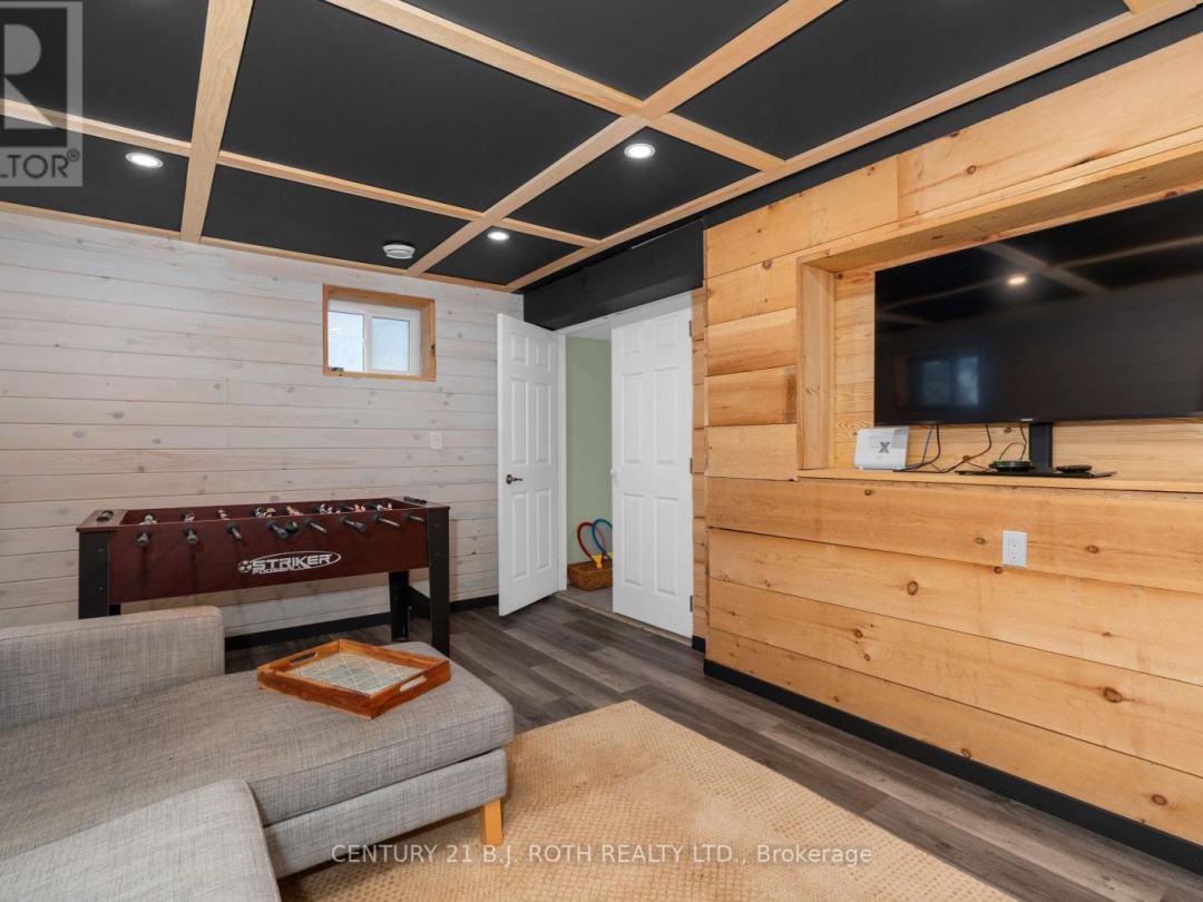 239 AVERY POINT ROAD, 