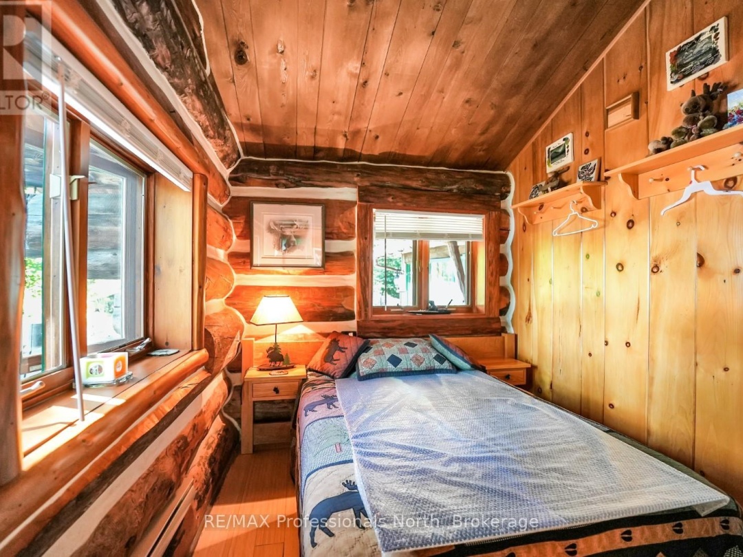 2718 WILKINSON ROAD, Kennisis Lake