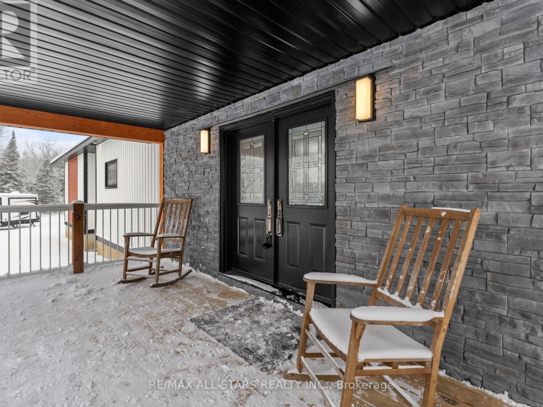 1062 NORTHLINE ROAD, 