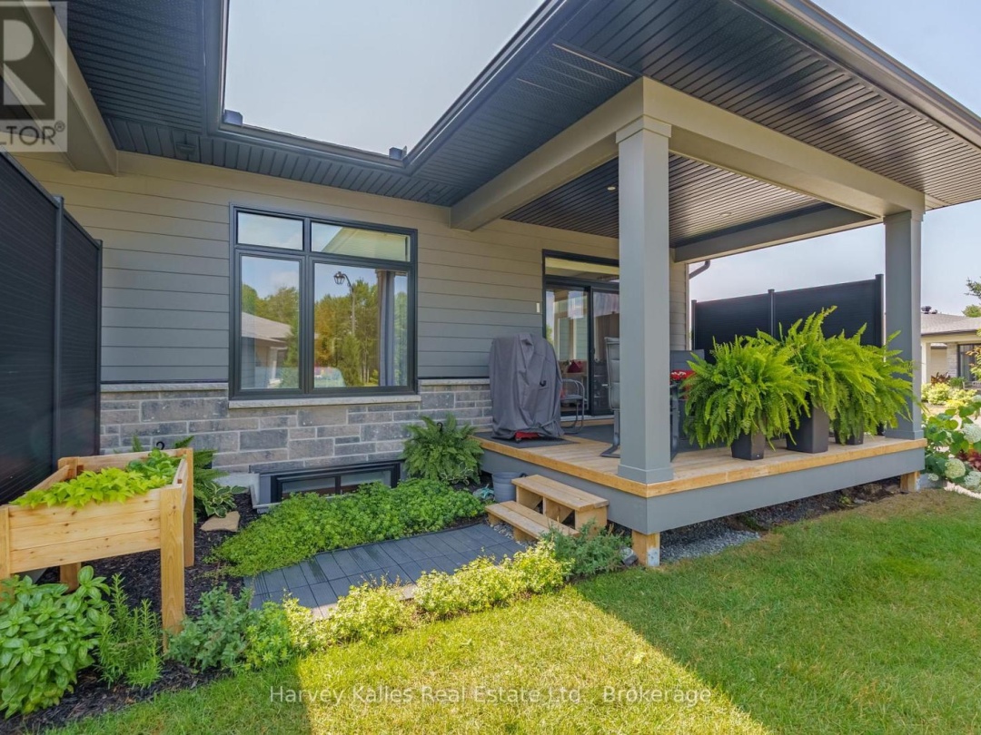 5 BLUE BIRCH LANE, 