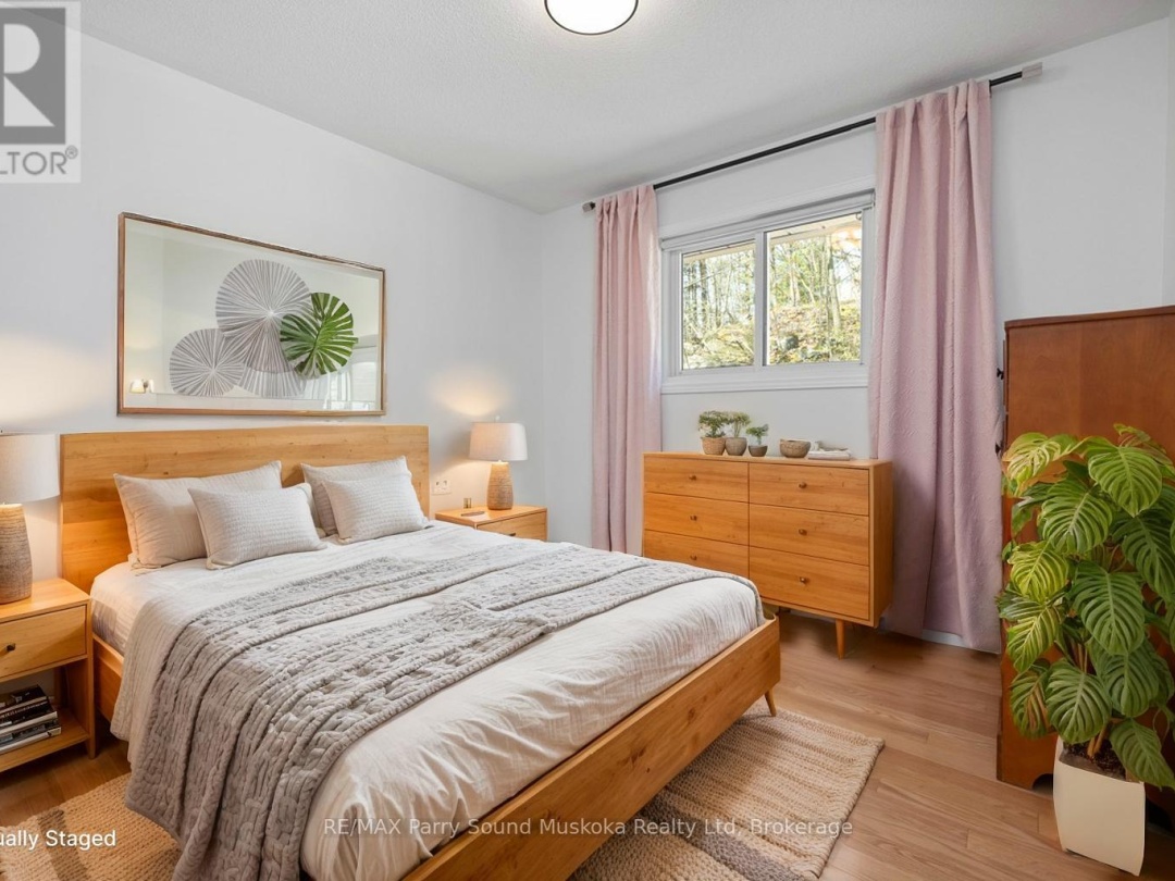 2B Brenda Avenue, Parry Sound