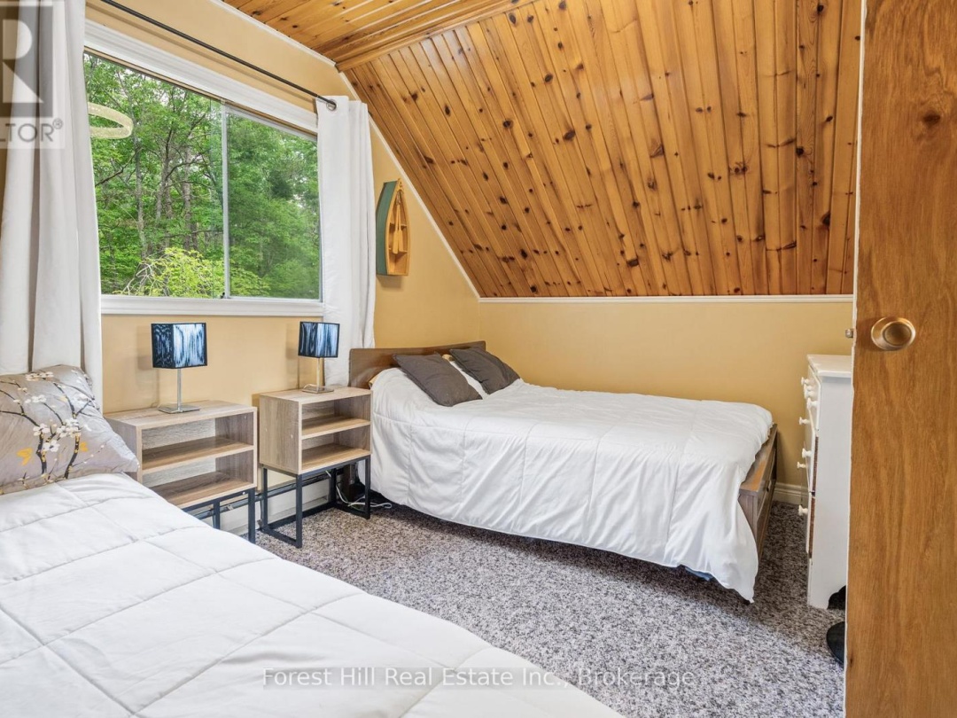 1099 BRACKEN TRAIL, 