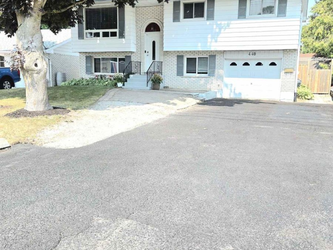 440 BARRIE ROAD, 