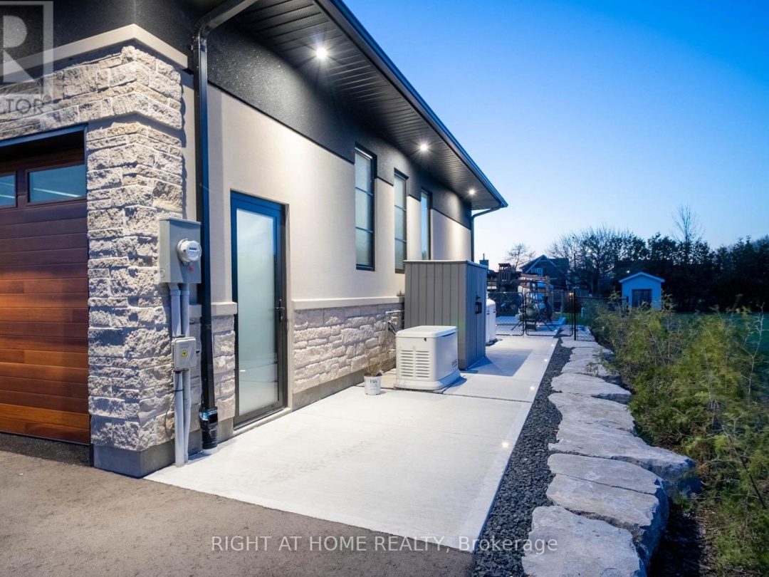 2906 CONCESSION RD A, 