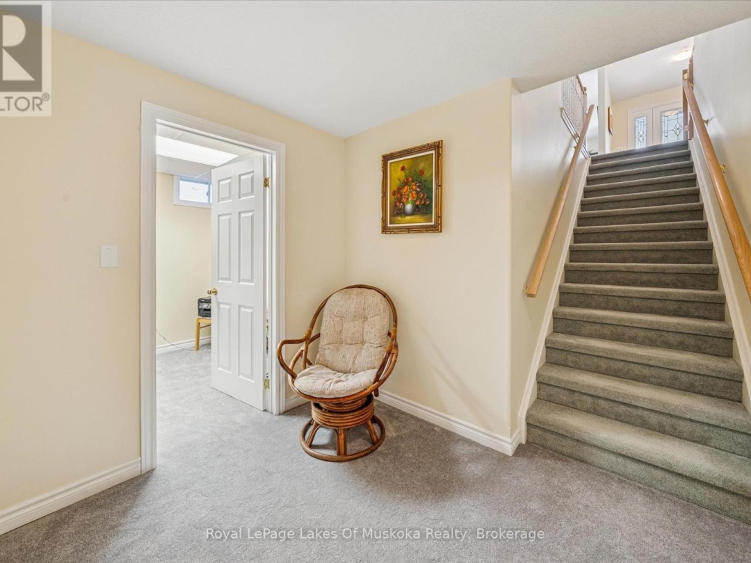 7 INVERARAY COURT, 