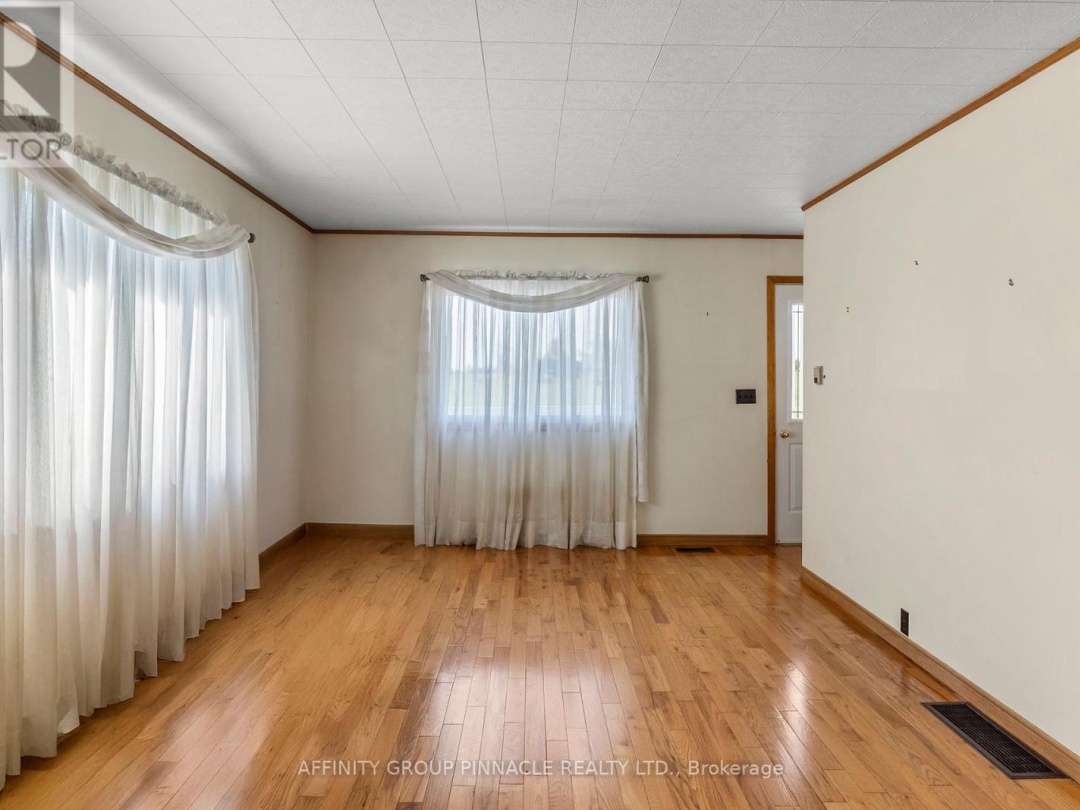 572 COUNTY RD 8 ROAD, 