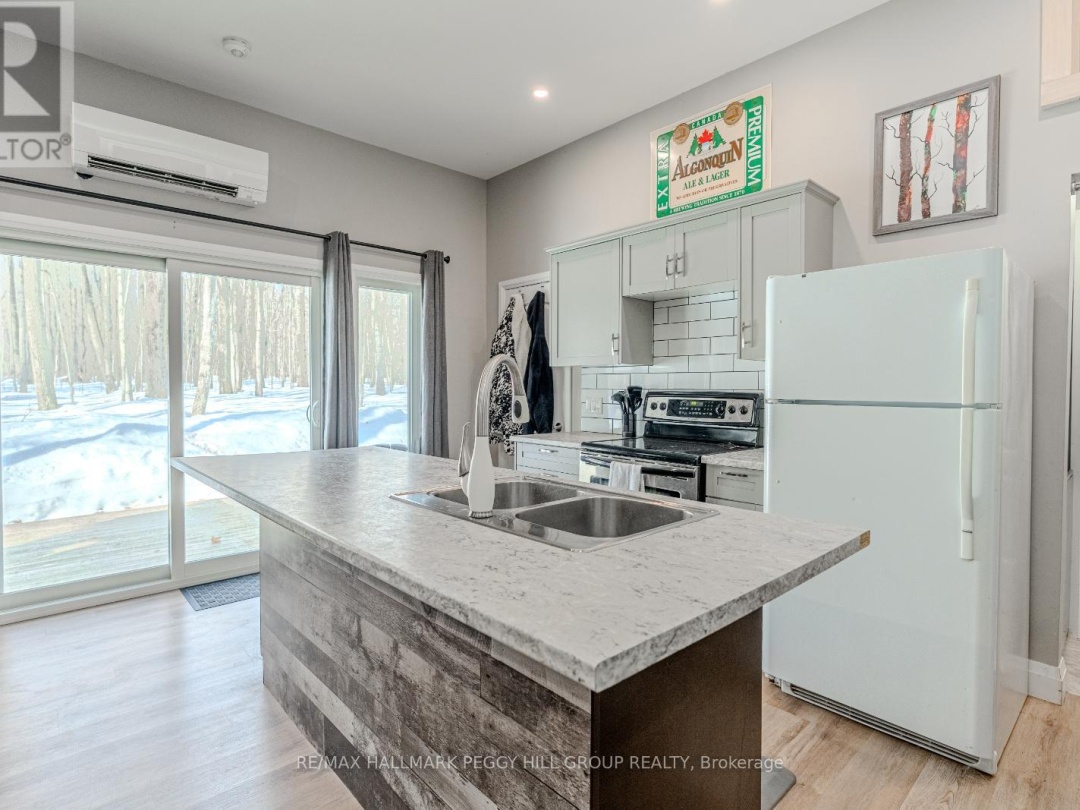 1710 Sandhill Road, Tay
