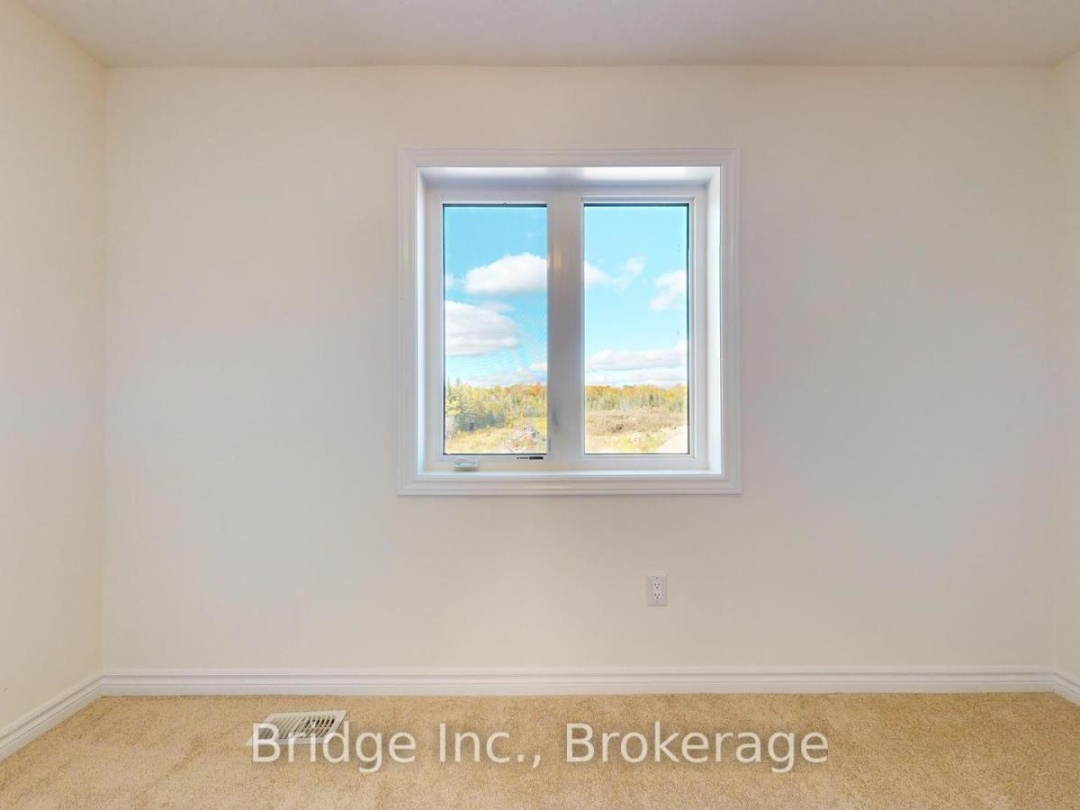 12 HILLCROFT WAY, 