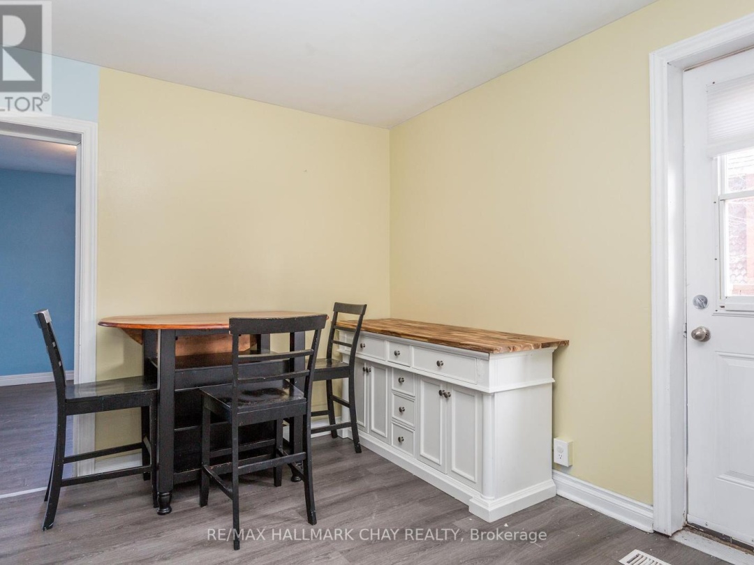 23 Elgin Street, Orillia