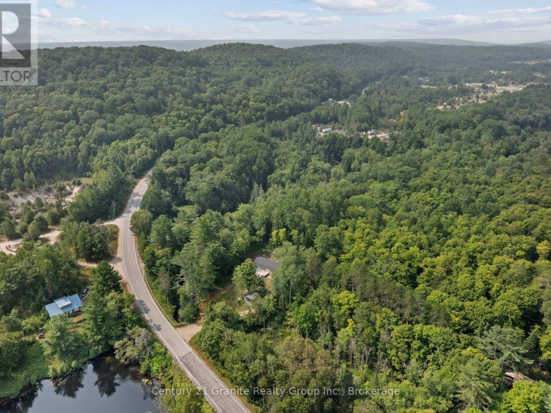2275 KENNISIS LAKE ROAD, 