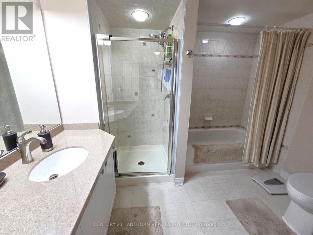 UNIT #310 - 30 MUSEUM DRIVE, 