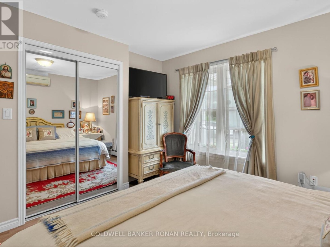 172 WILLIAM STREET W, 