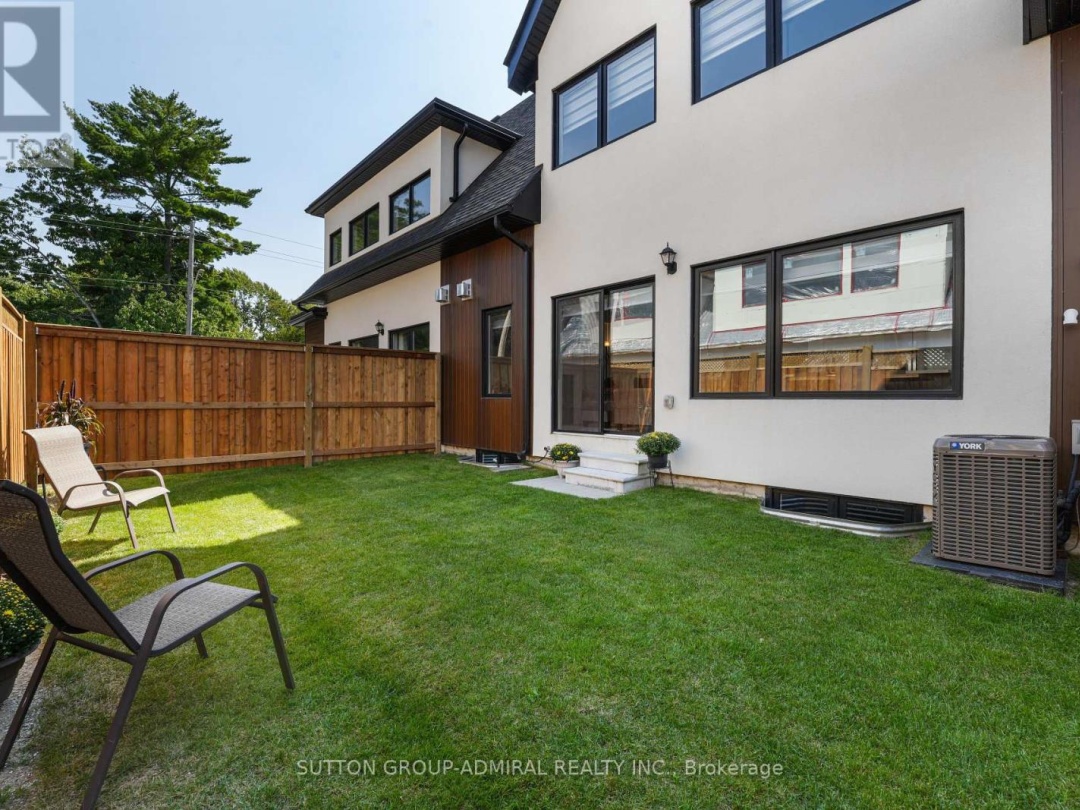 42 Ruby Crescent, Lake Simcoe