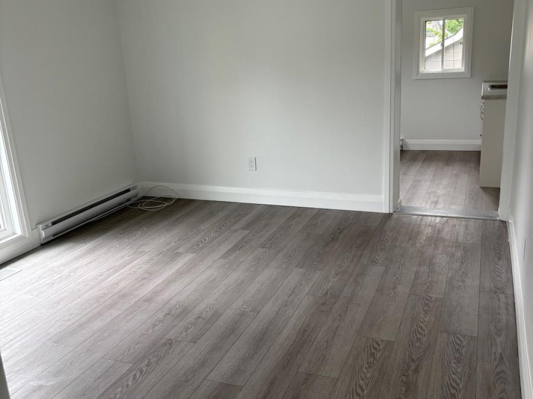 90 COLDWATER ROAD W, 