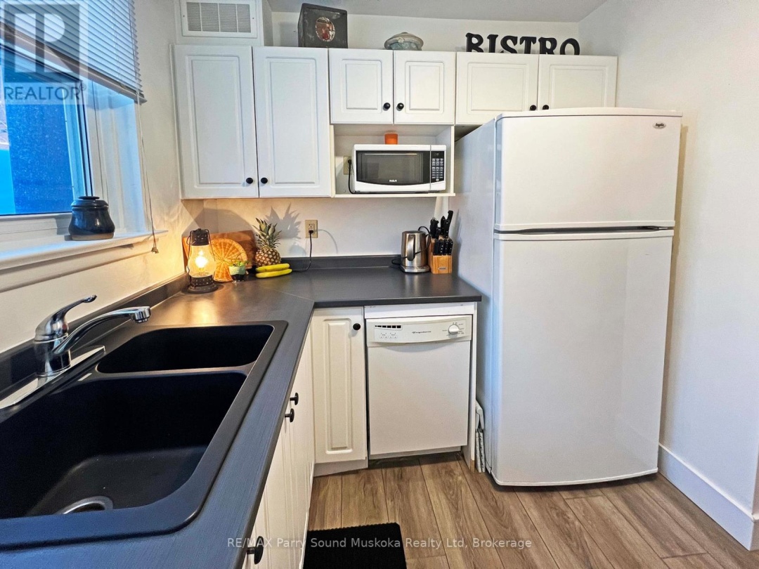 4 - 118 ISABELLA STREET, Parry Sound