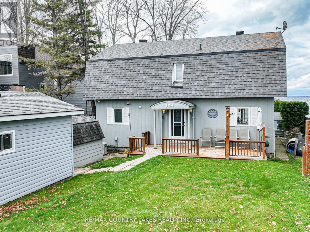 2102 Lakeshore Drive, Lake Simcoe