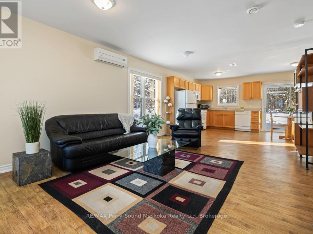 17 - 25 SEGUIN PLACE, 