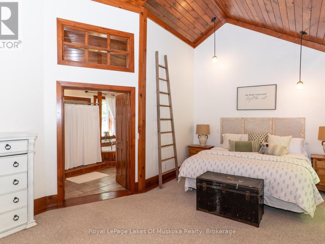 1080 WALKERS GLENN CRESCENT, 