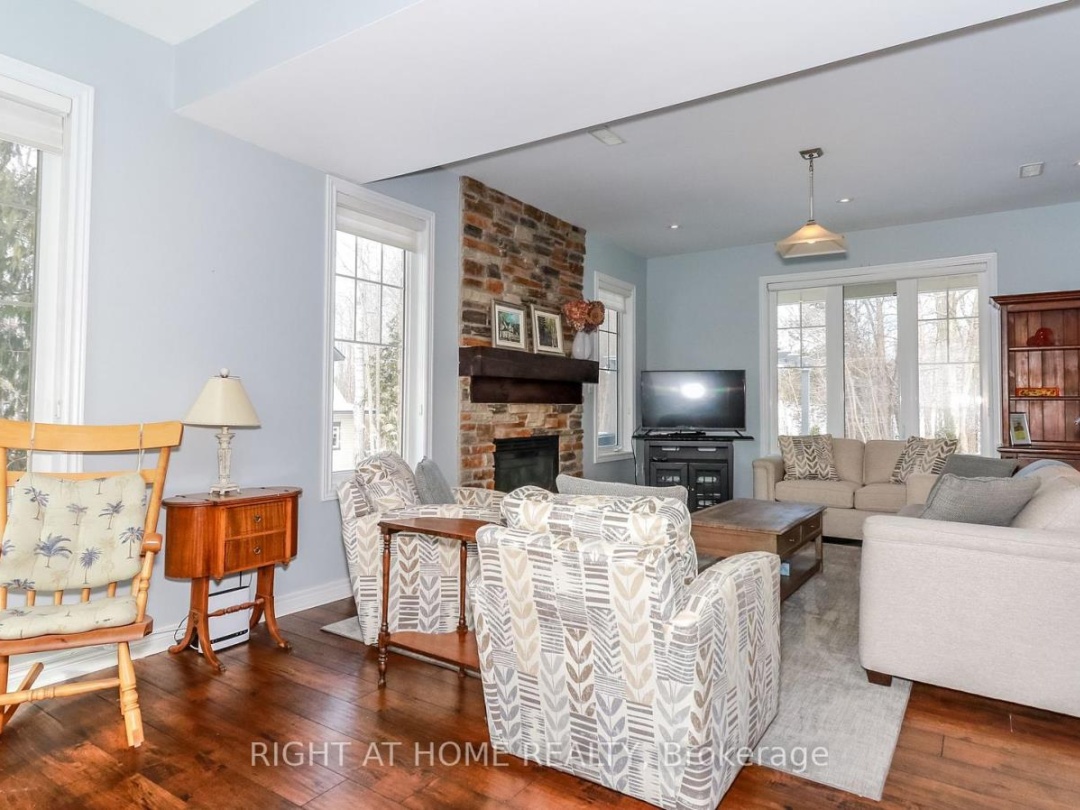 22 Marina Village Drive, Georgian Bay