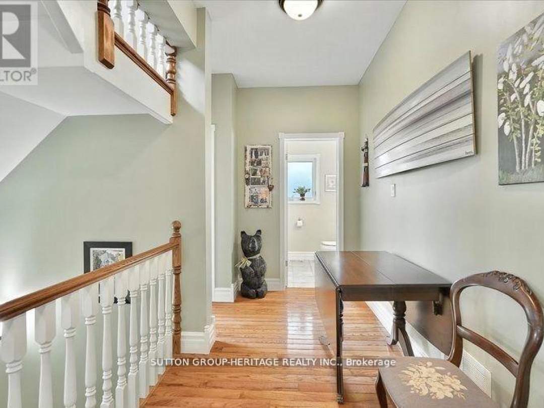 400 FRONT STREET W, Sturgeon Lake