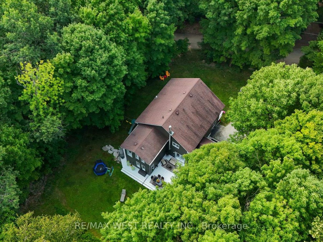 1158 LORNE LANE, 