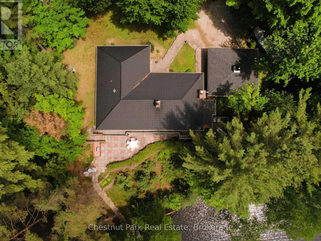 652 North Waseosa Lake Road, Waseosa Lake