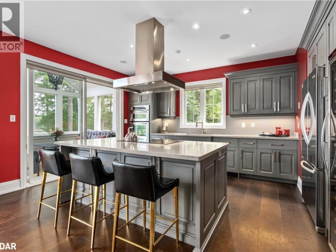 1043 FORTUNES Trail, 