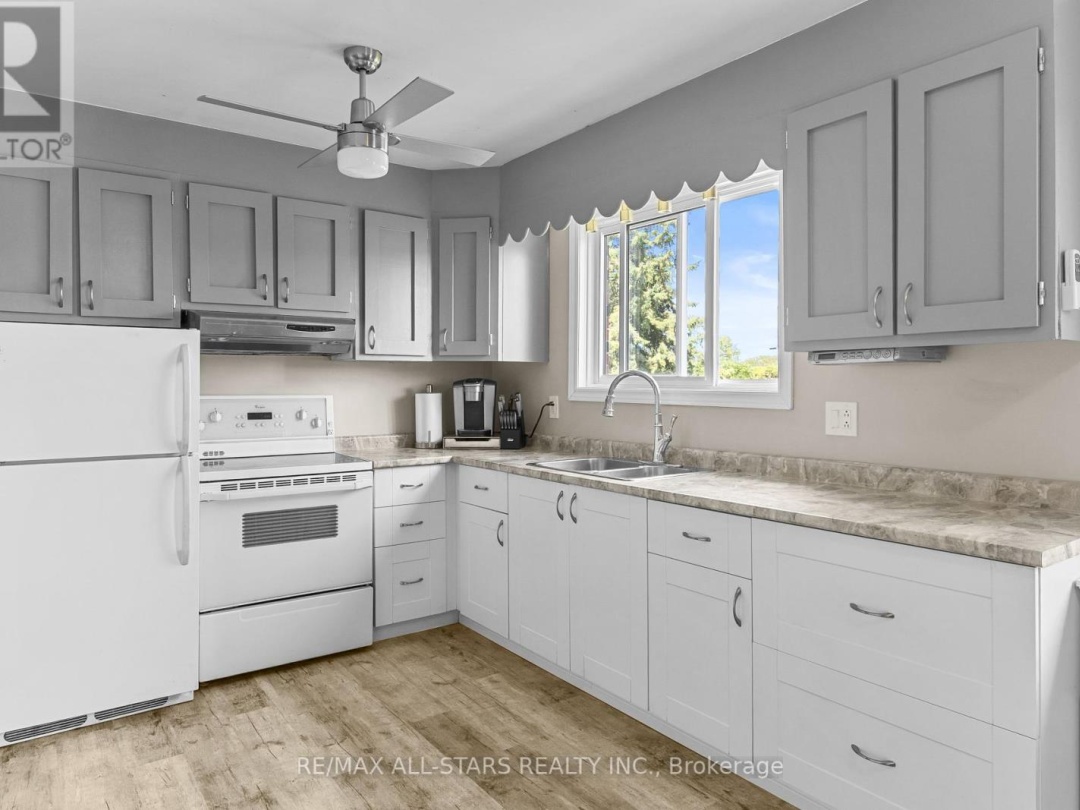 6077 HWY 35, 