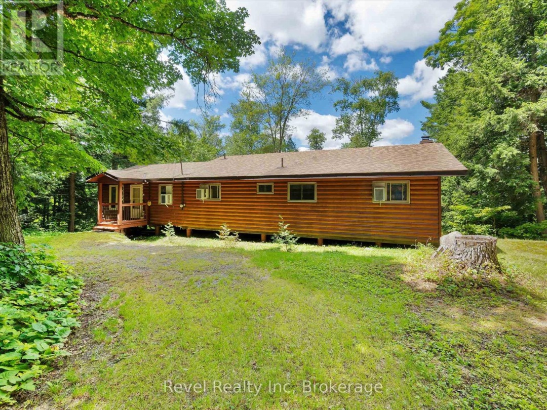 1022 BIRD LAKE CRESCENT, Bird Lake