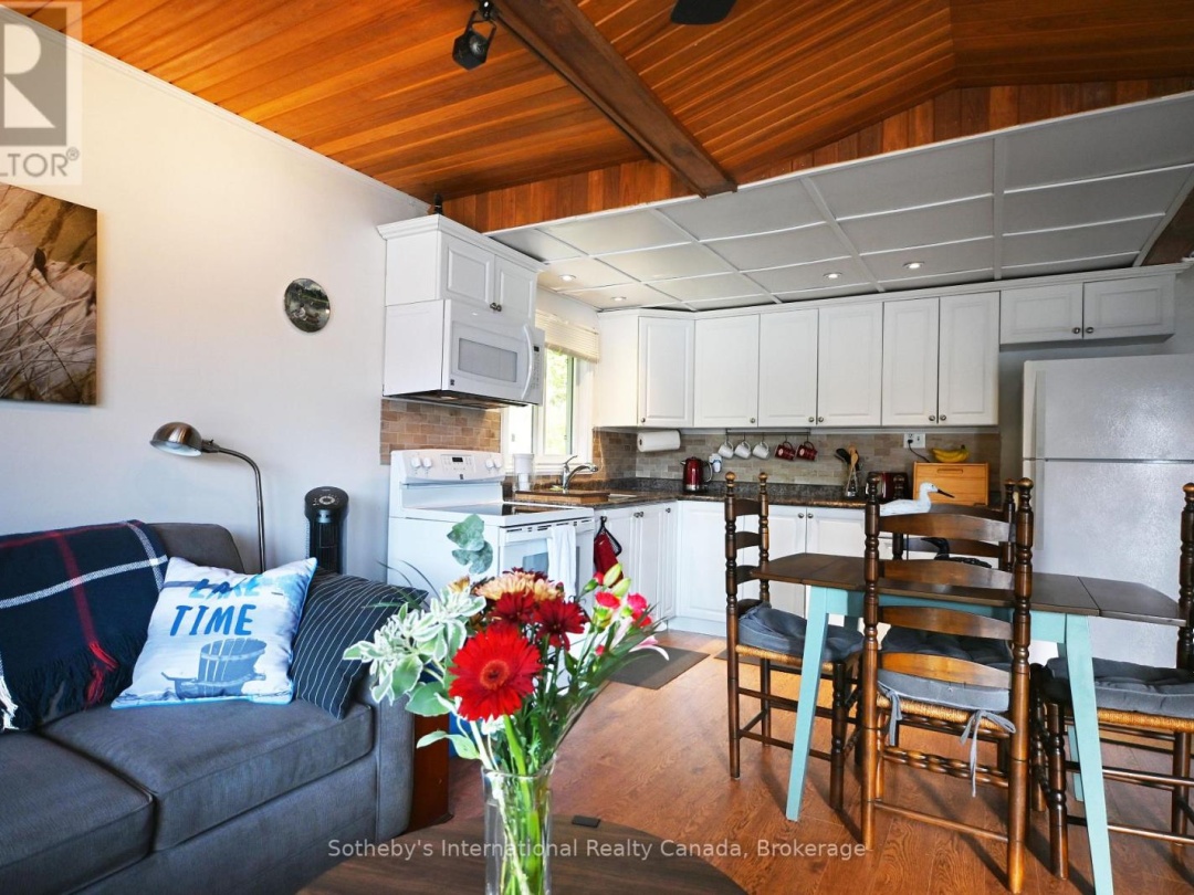 28 PINEWOOD ROAD, 