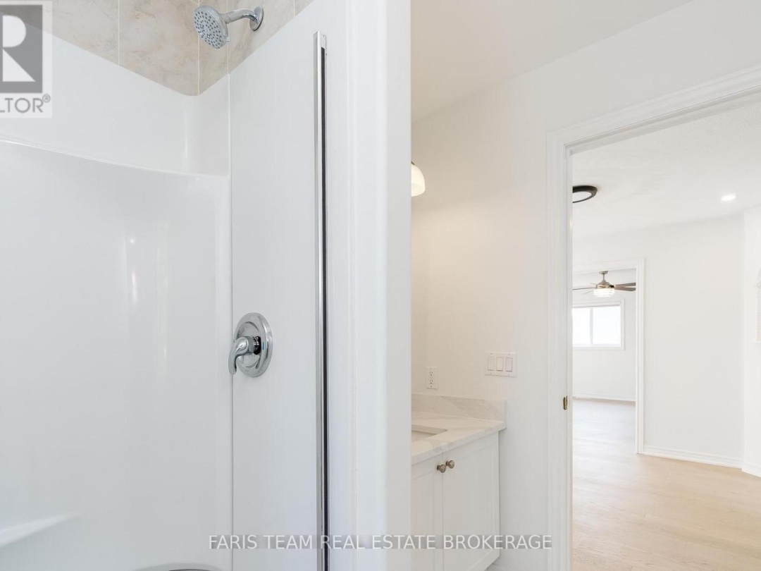 2 VANESSA DRIVE, 