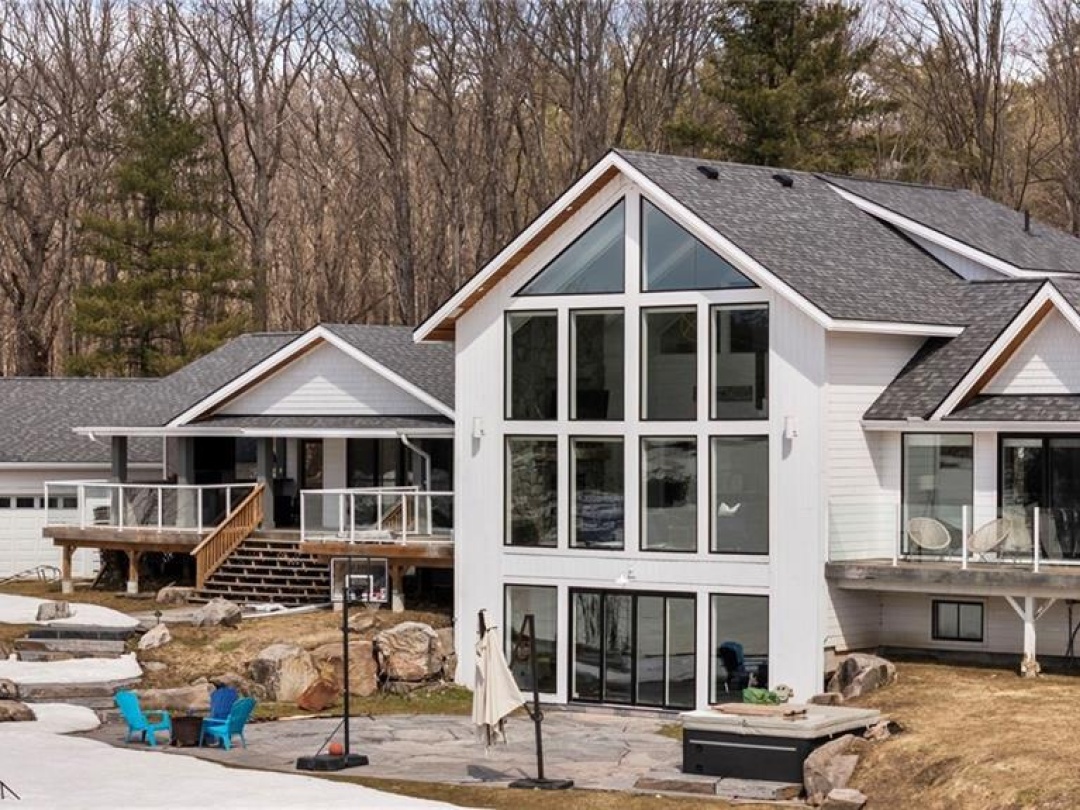 1331 South Monck Drive, Blanchard Lake