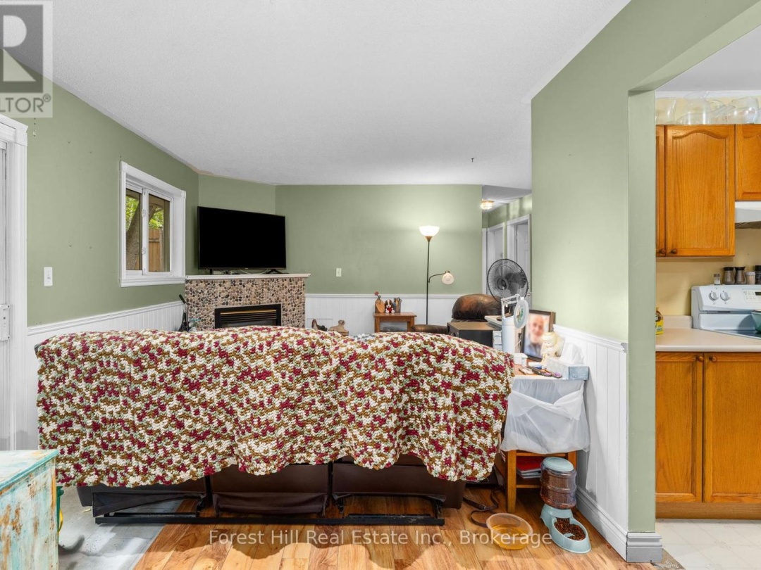 12 CRESTVIEW DRIVE, 