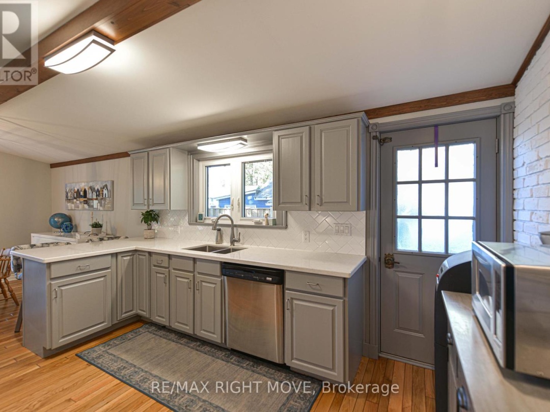 4350 PLUM POINT ROAD, 