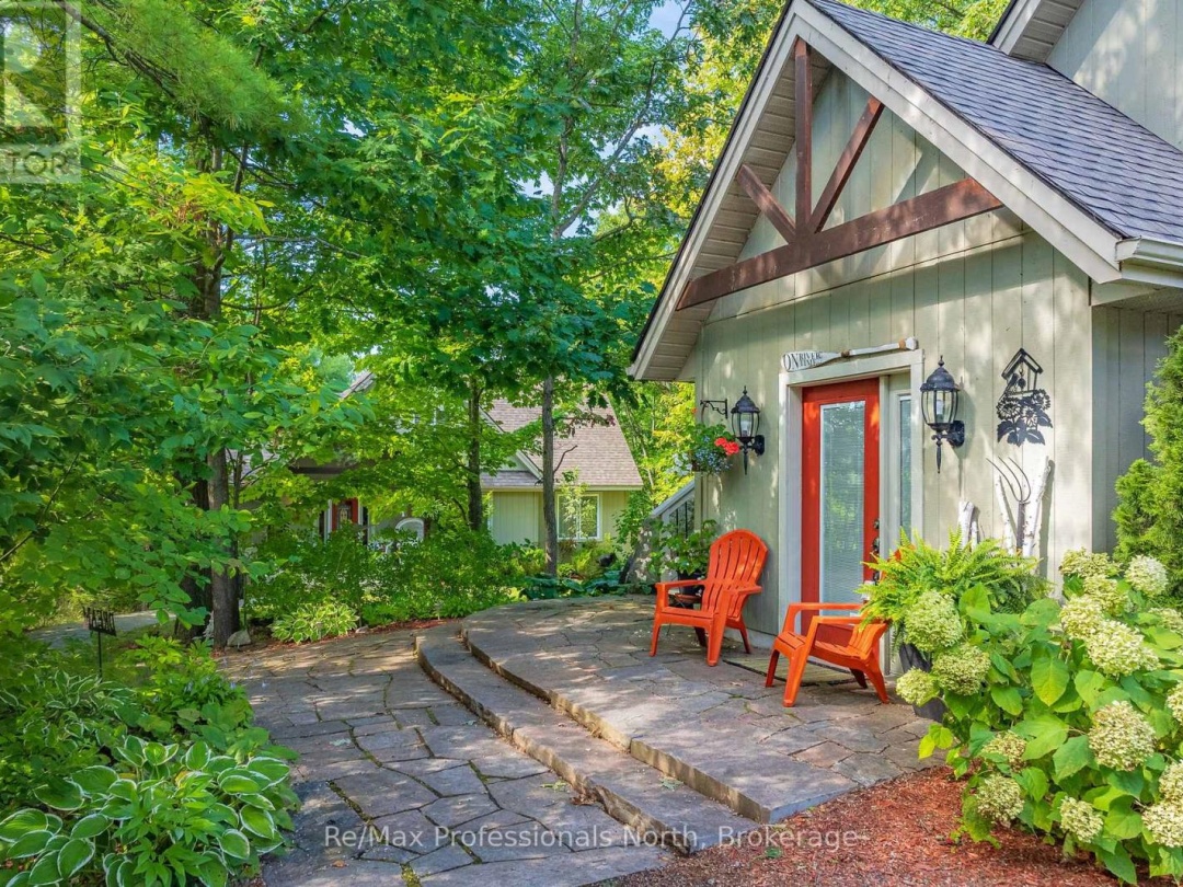 1005 LAIDLAW AVENUE, 