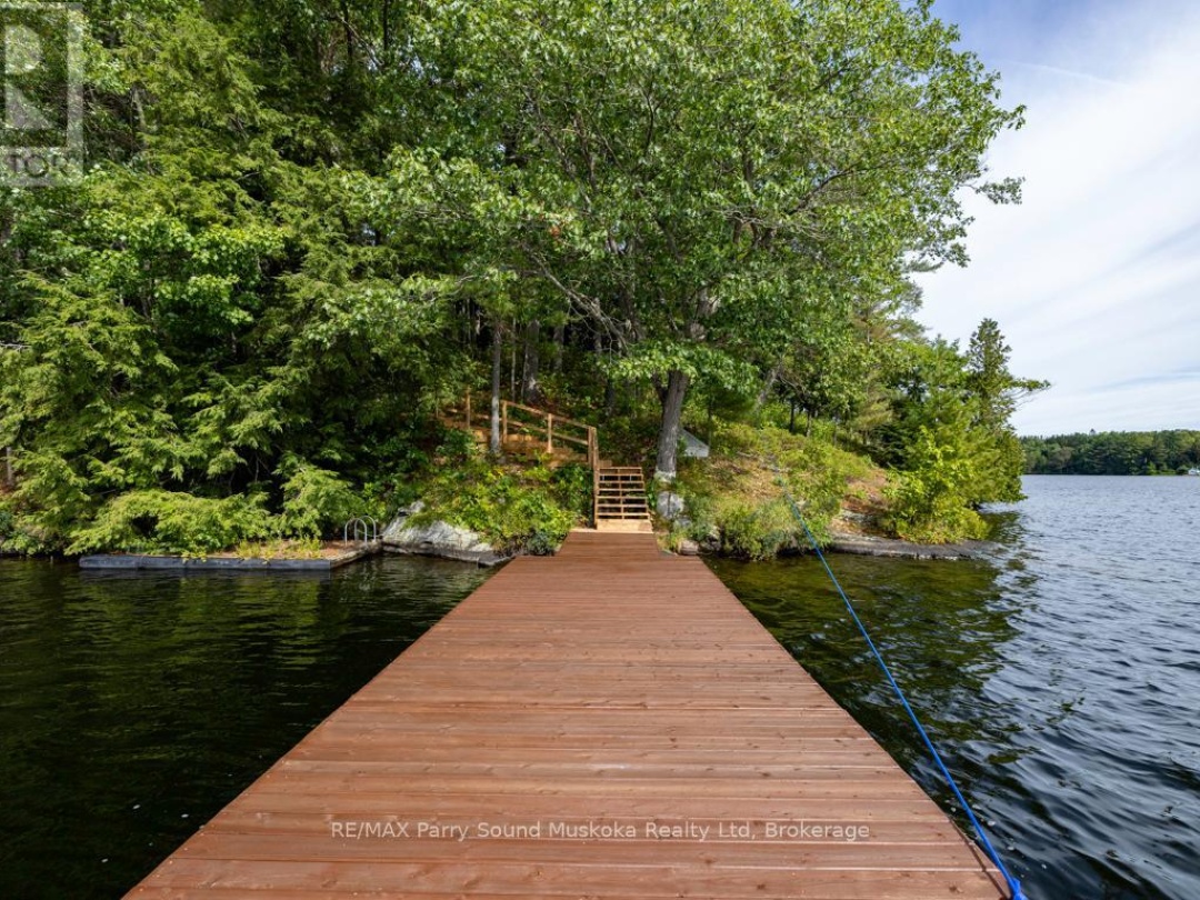 32A STERNER DRIVE, 