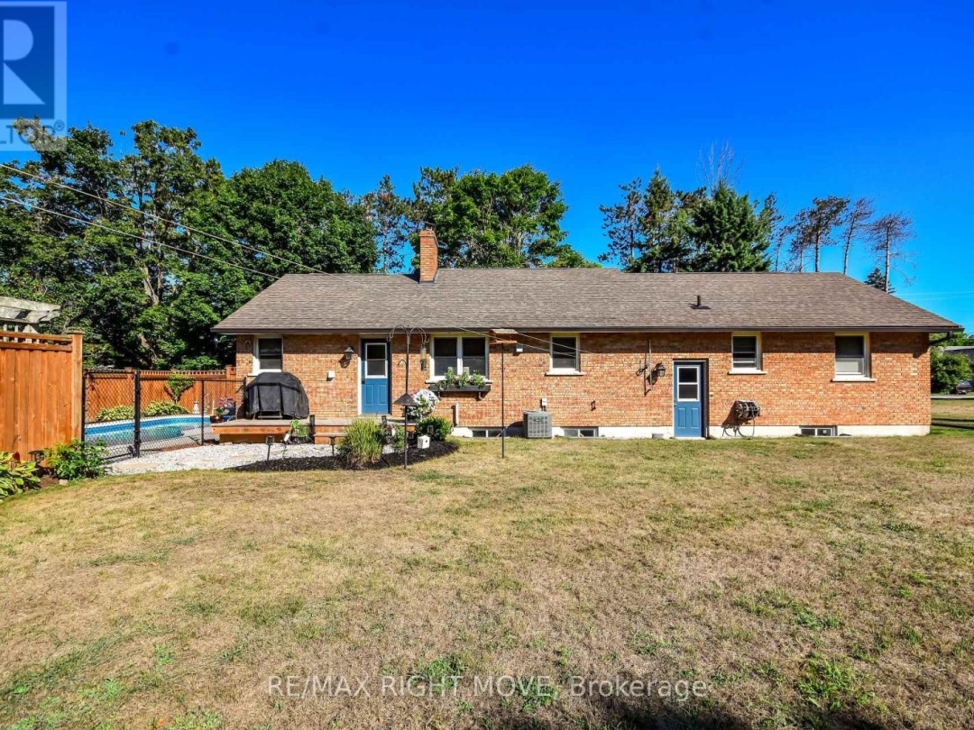 2009 MARCHMONT ROAD, 