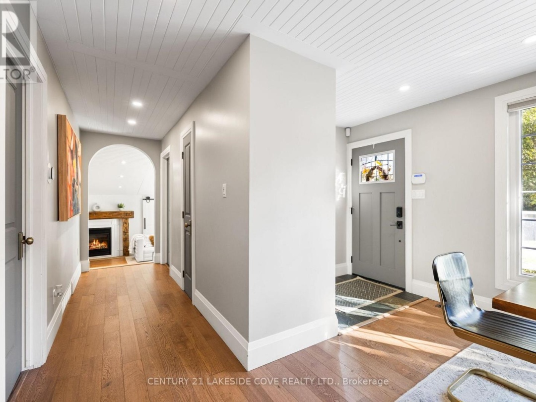 27 POPLAR CRESCENT, 