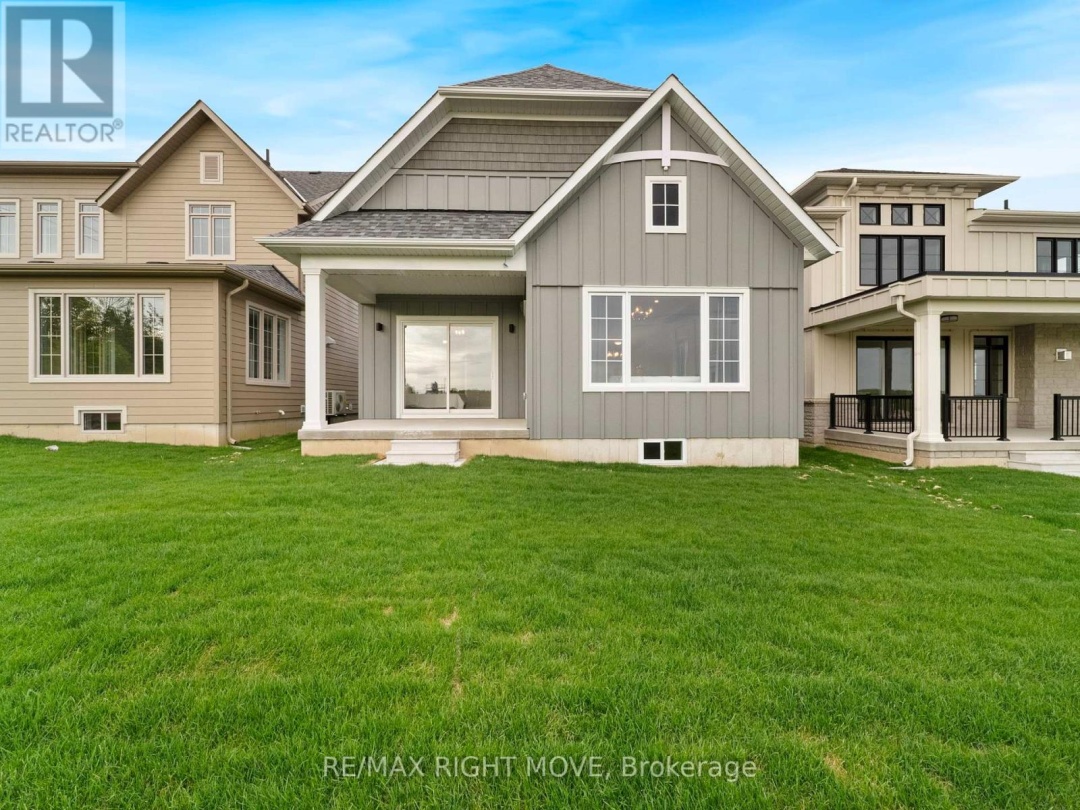 3192 Orion Boulevard, Orillia