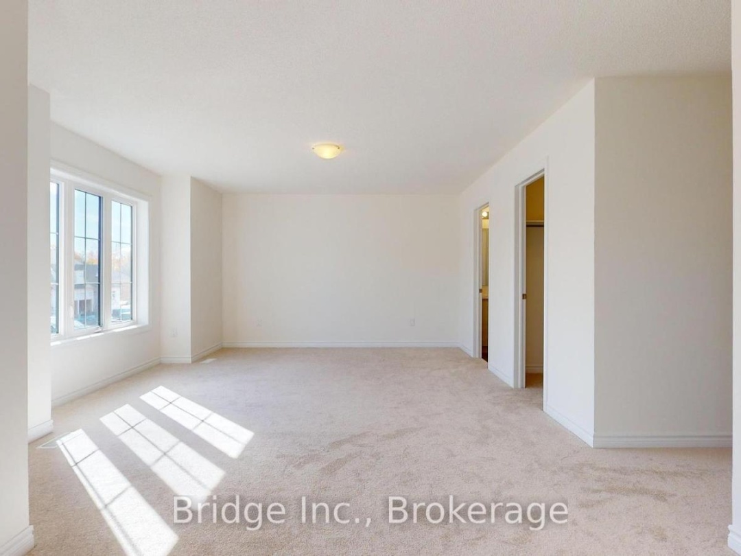 12 HILLCROFT WAY, 