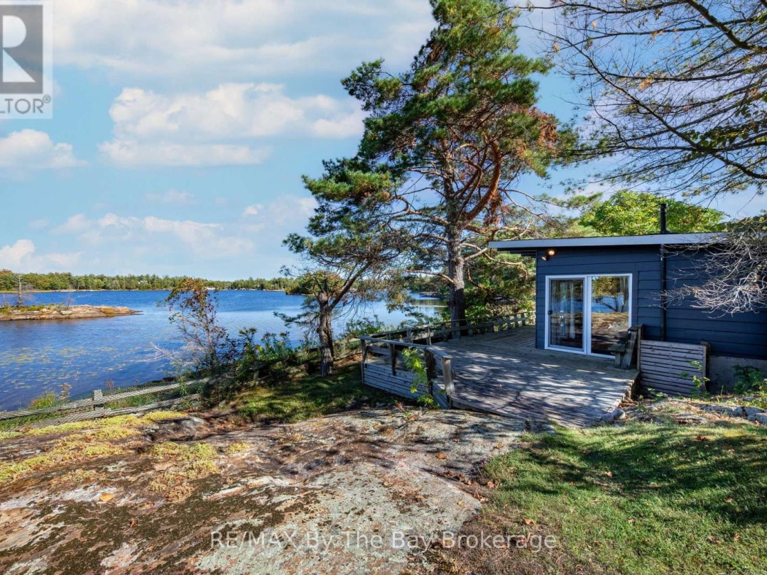 2 ISLAND 930, 