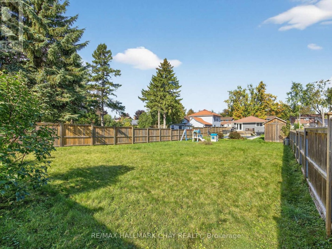 67 SIMCOE STREET, 