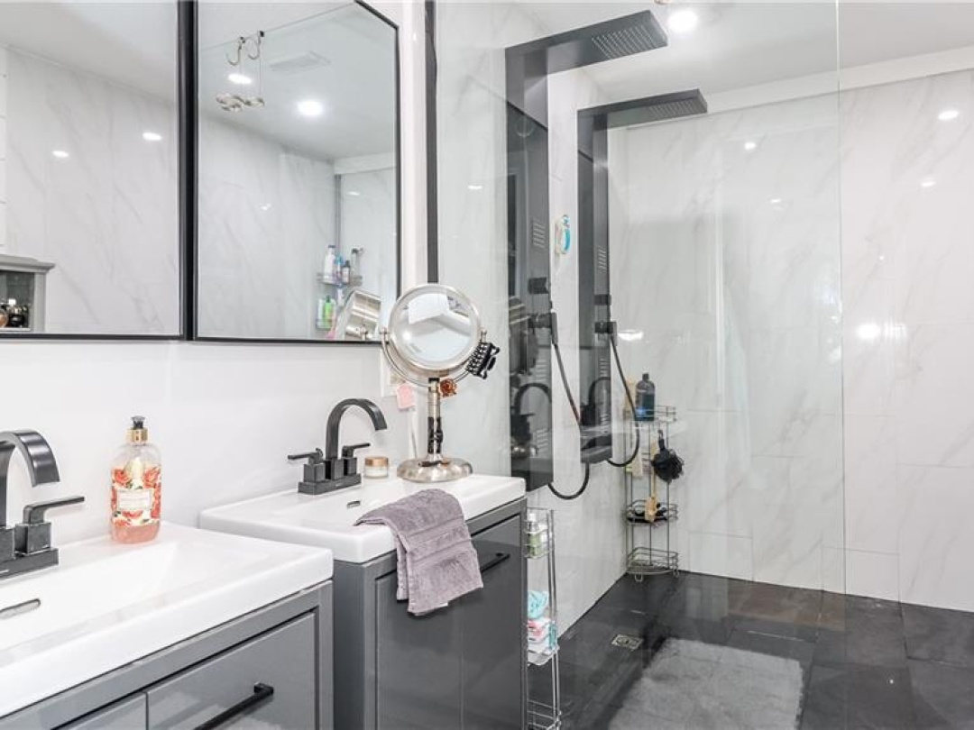 14 CONDER Drive, 