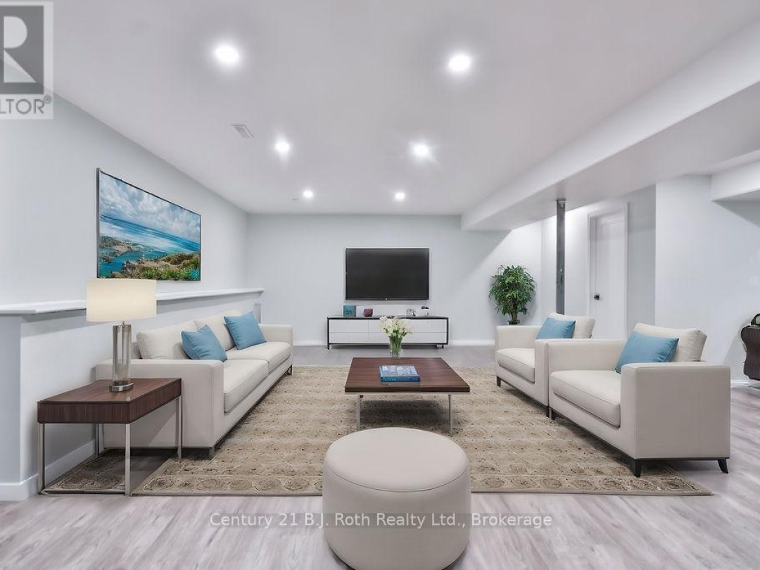3040 Orion Boulevard, Orillia