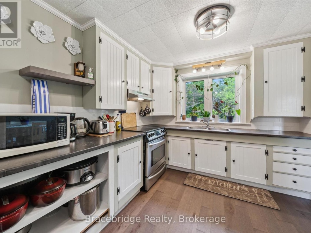 1151 BEATRICE TWN LINE, 
