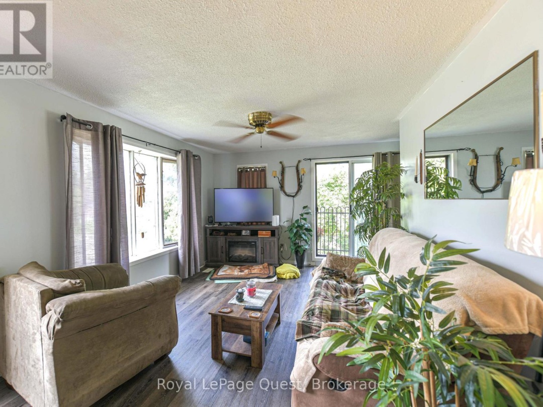 129 SIMCOE STREET, 