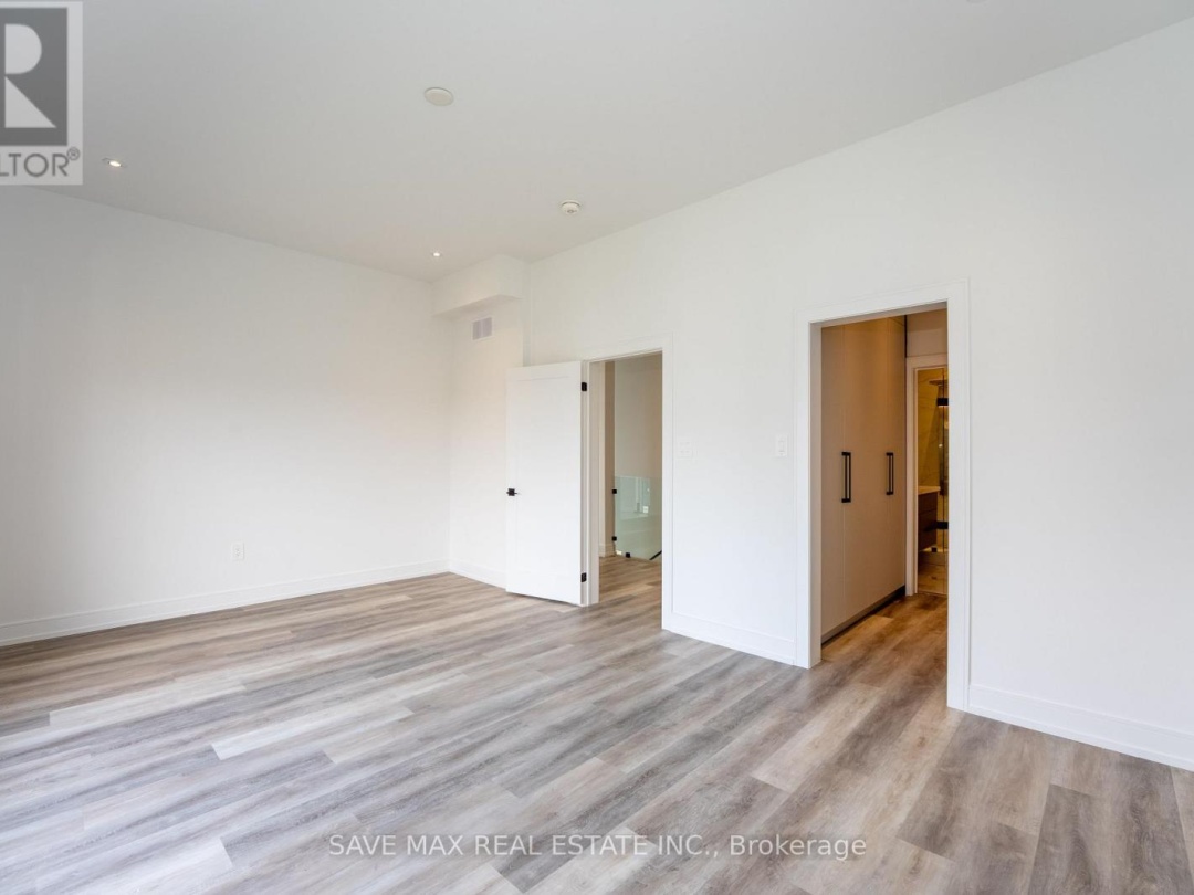 3775 SUNBANK CRESCENT, 