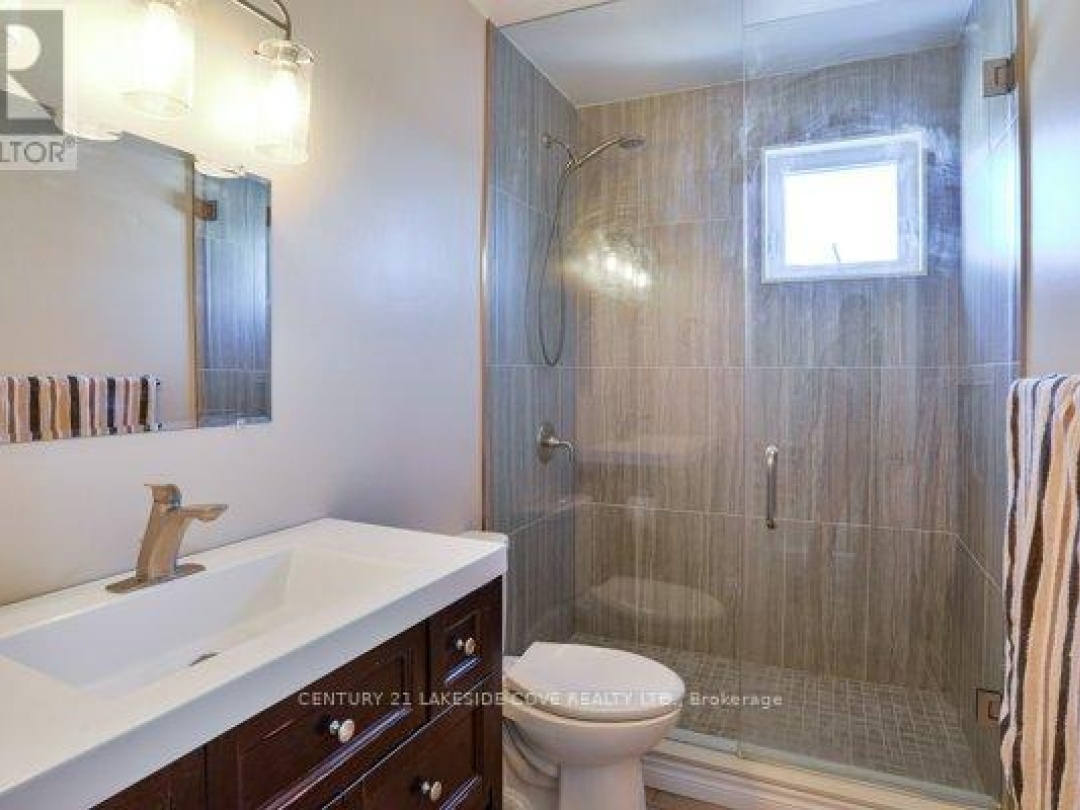 UNIT 27 - 1 PARADISE BOULEVARD S, 